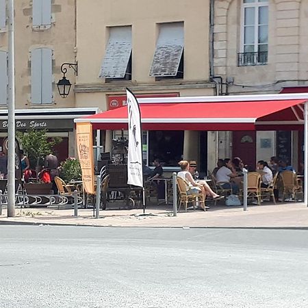 Ferienwohnung Entre Estuaire Et Citadelle Blaye Exterior foto